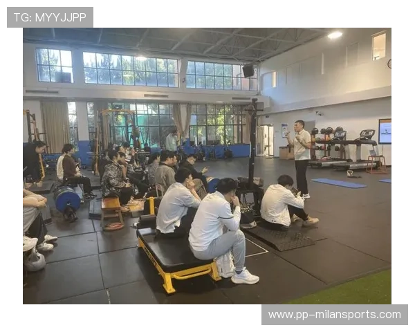 “青训场地引入高科技设备，提升训练水平”，青训的要求